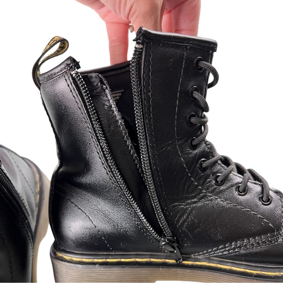 Doc DR Martens Delaney Boots 1460 Lace-Up black combat Unisex Kids Size 3 - Picture 12 of 17